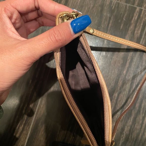 Coach wristlet - Picture 3 of 3